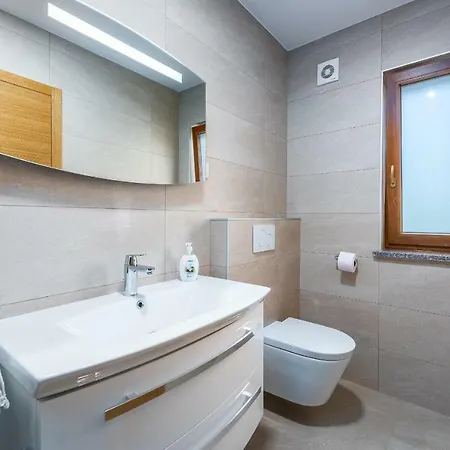 House Smoky With Private Pool And Jacuzzi Villa Pazin