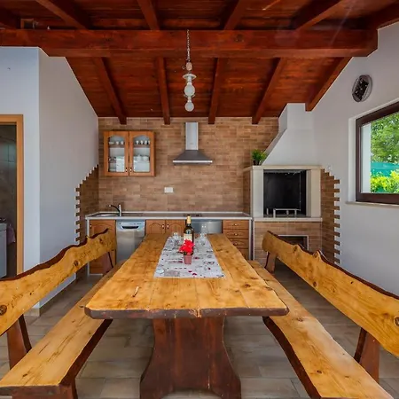 House Smoky With Private Pool And Jacuzzi Villa Pazin